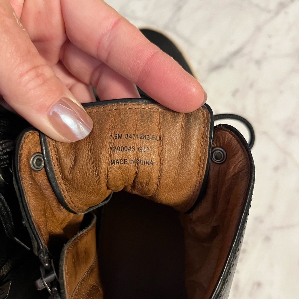 Frye Leather women’s ankle boot - Picture 7 of 7